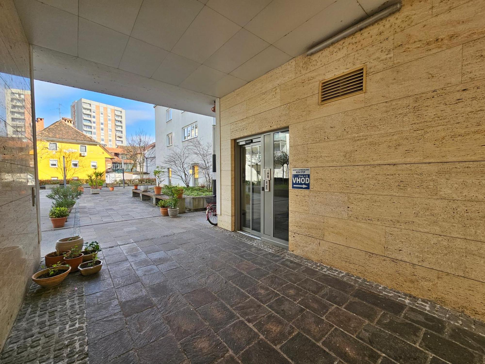 Apartment Irena Tour As ليوبليانا المظهر الخارجي الصورة